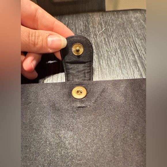 Bienen Davis Black and Gold Clutch - Picture 9 of 13